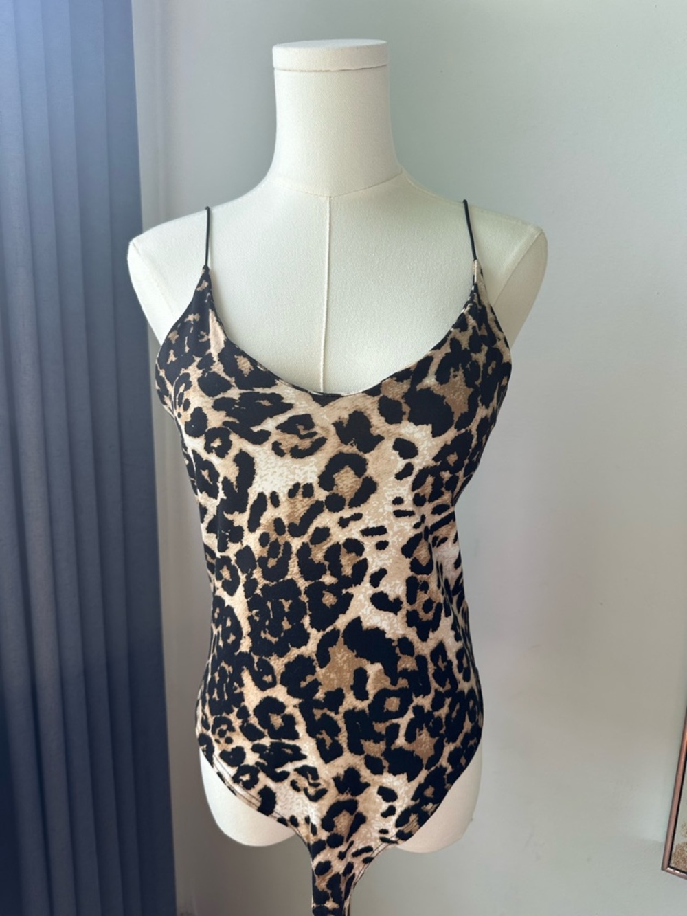 Gaze Leopard Print Cowl Neck Bodysuit - Black & Tan Size Small Mobwife